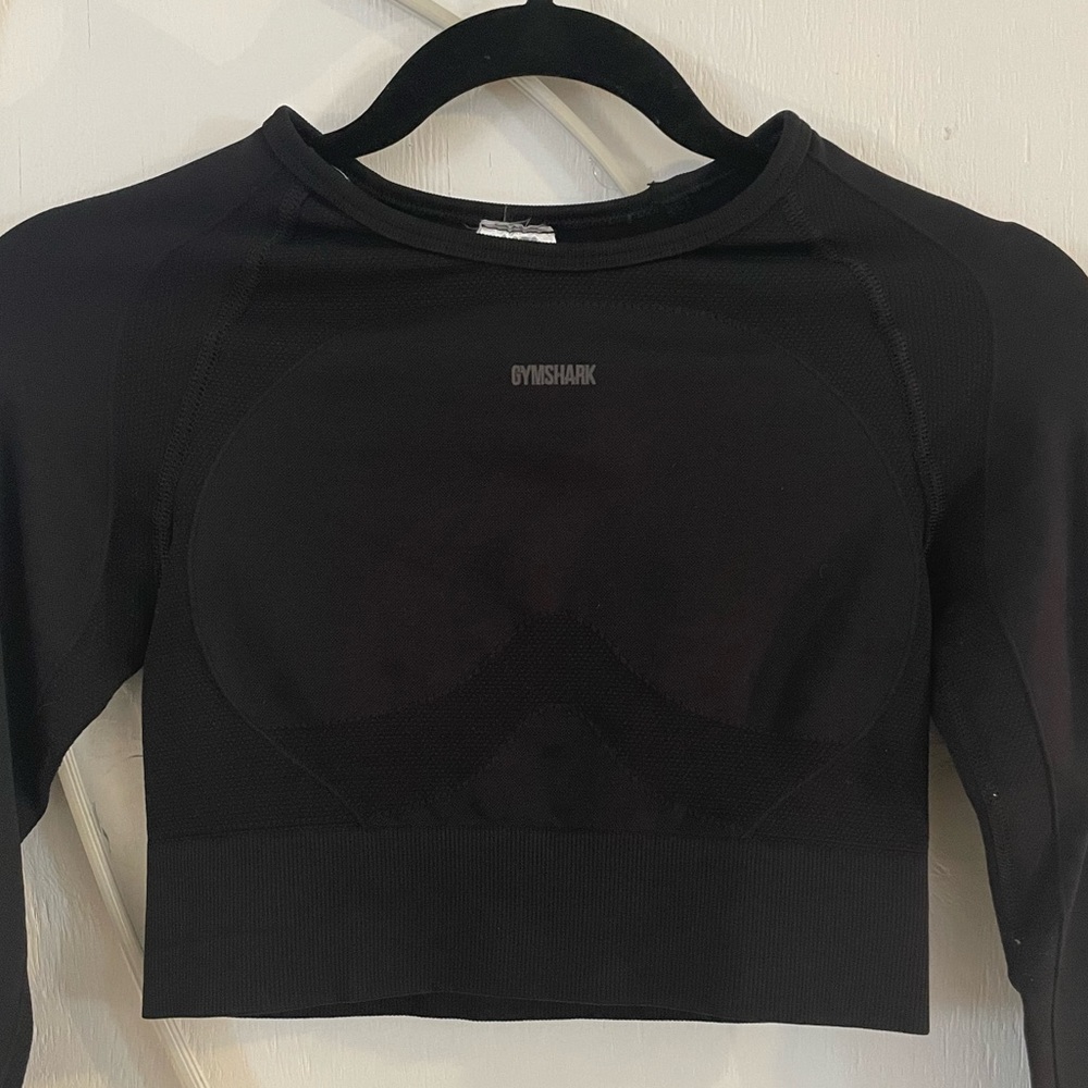 Cropped Black Gymshark Long Sleeve Workout Top